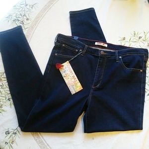 Johnny Was The Skinny Jeans Dark Wash